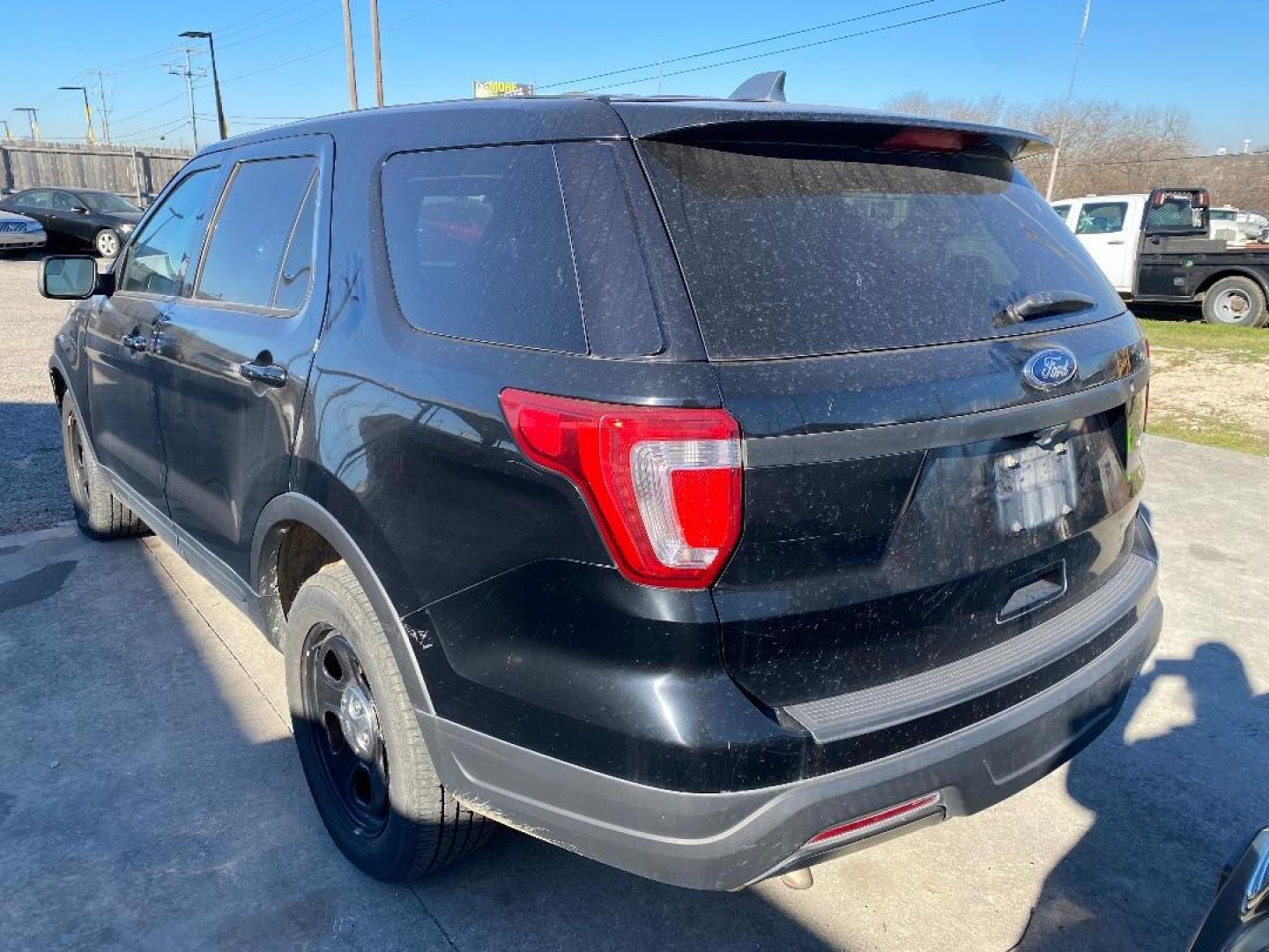 2018 Black Ford Explorer Police 4WD (1FM5K8AR2JG) with an 3.7L V6 DOHC 24V engine, 6A transmission, located at 1687 Business 35 S, New Braunfels, TX, 78130, (830) 625-7159, 29.655487, -98.051491 - Photo#1